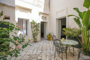 Outdoor dining - La Bella Estate by Barbarhouse (Nardò)