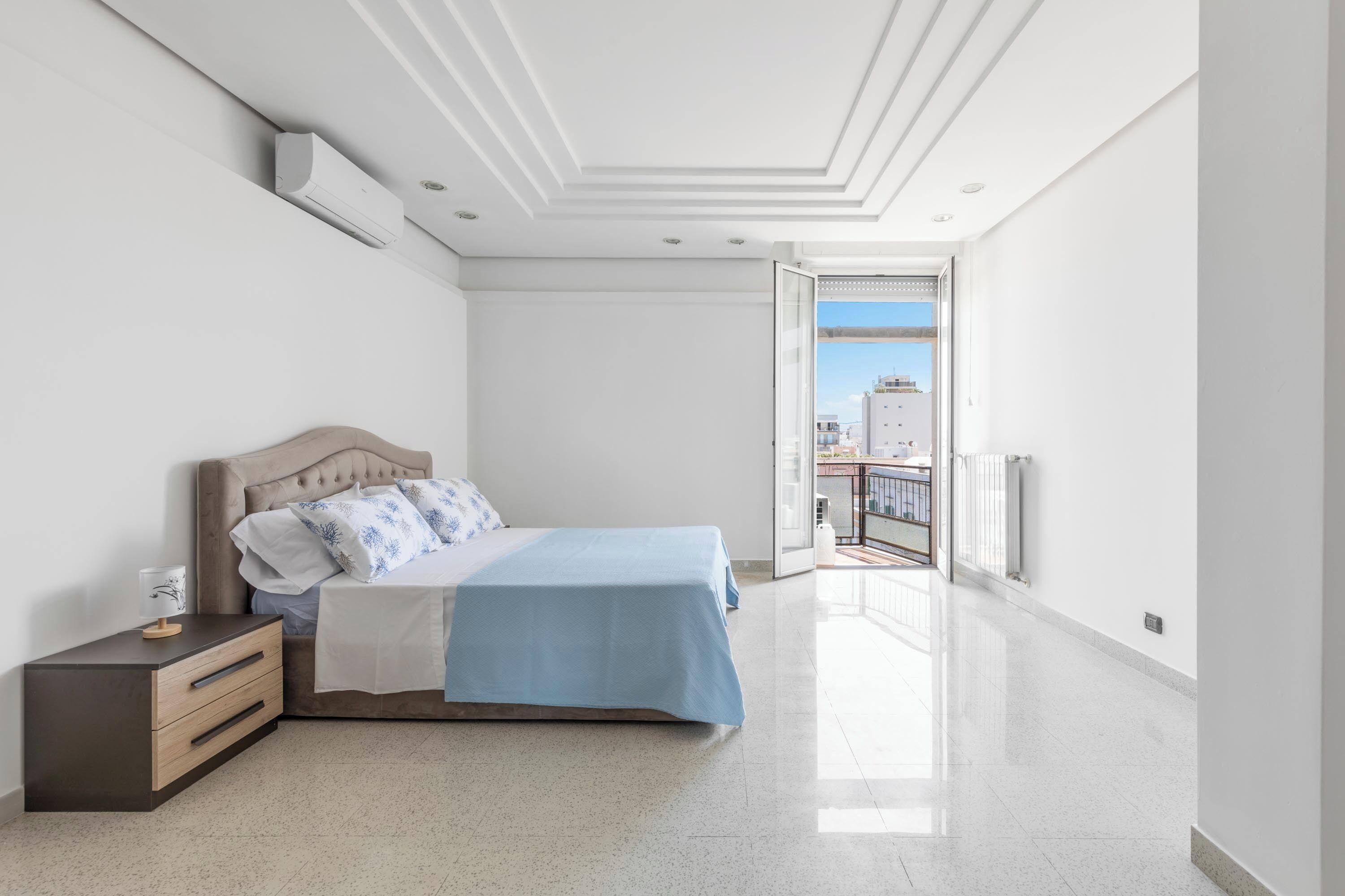 4 soverom, strykejern/-brett og internettilgang