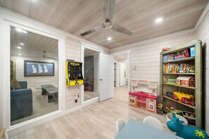 Spielezimmer