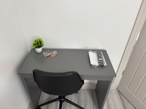 Double Room | Living area - Valnay Stays (London)