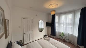 Business Double Room, Shared Bathroom