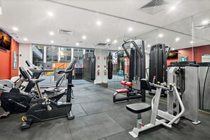 Apartment | Spa treatment - Stylish Central Studio With Gym (Melbourne)