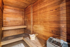 Apartment | Spa treatment - Stylish Central Studio With Gym (Melbourne)
