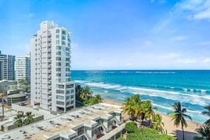 Beach nearby - Cozy 4-Guest Studio • Beach & Pool (San Juan)