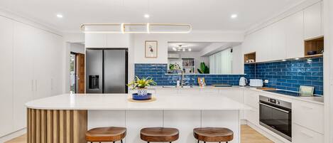 Appartement | Cuisine privée | Grille-pain, vaisselle et ustensiles