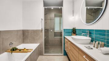 Apartment | Bathroom