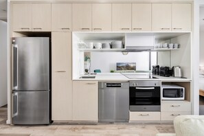 Apartment | Private kitchen - Stylish 2-bed Apartment Near MCG (Melbourne)