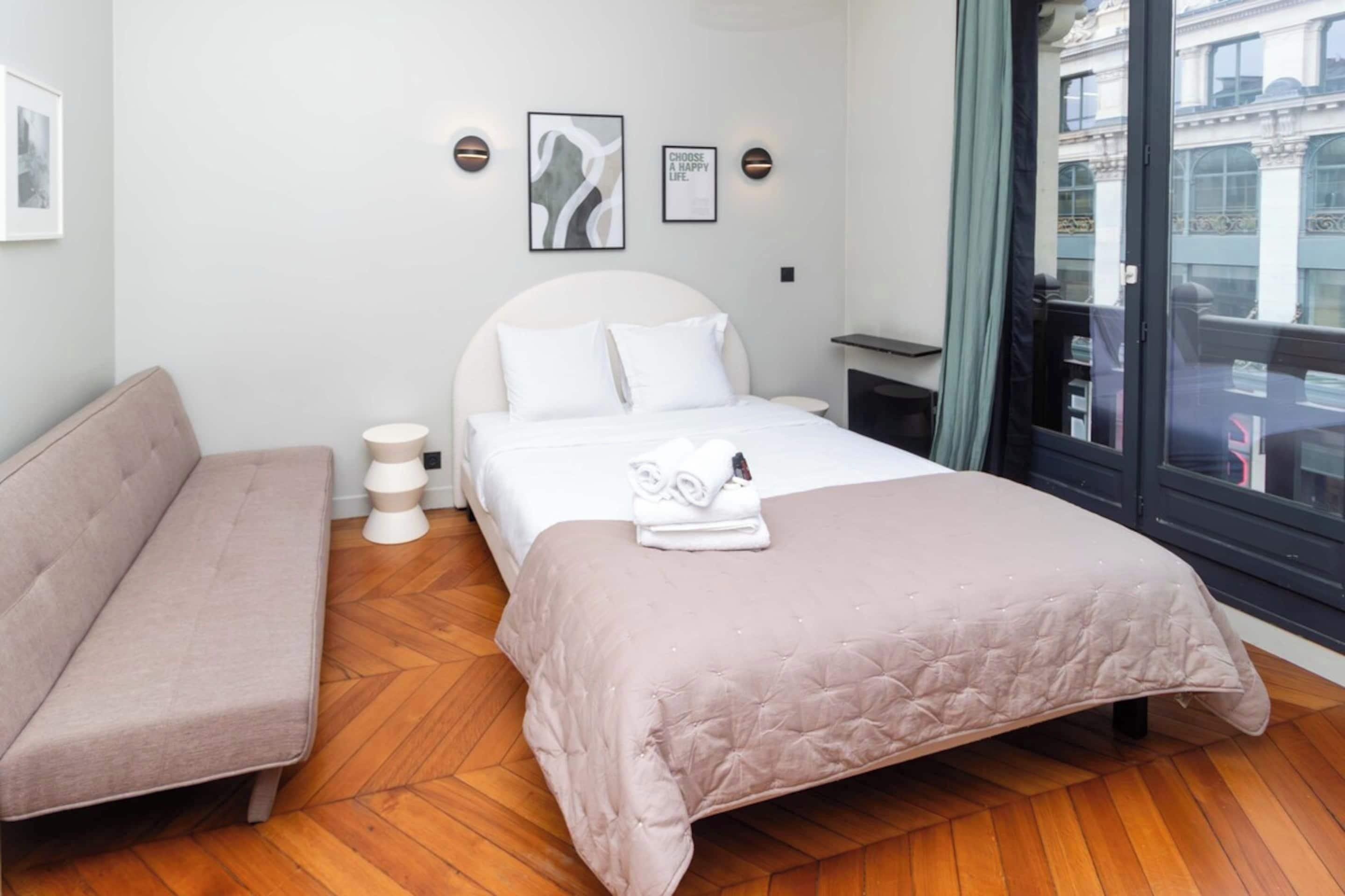 Departamento | 2 habitaciones y espacio para trabajar con laptop 
