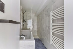 Apartment | Bathroom - Superbe Apartment Center of Paris (Paris)