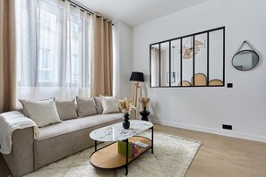 Apartment | Living area - Superbe Apartment Center of Paris (Paris)