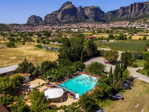 Seasonal outdoor pool - Pineas (Kalabaka)