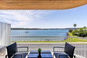 Apartment | Property grounds - Stunning 1-bed Bayside Apartment With Superb Views (Batemans Bay)