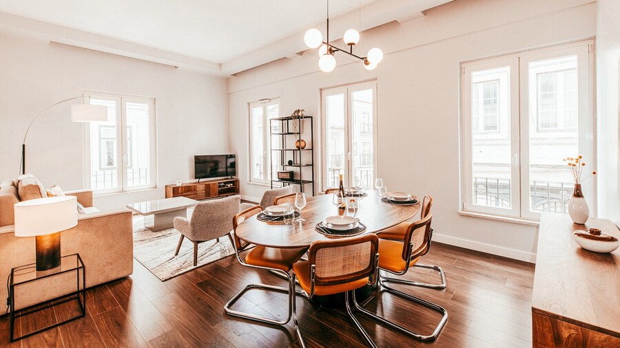 Sophisticated Apartment in Heart of Lisbon