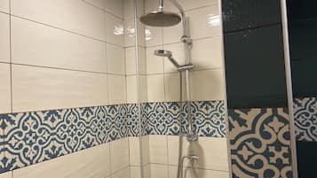 Family House, Balcony, Garden View | Bathroom | Slippers