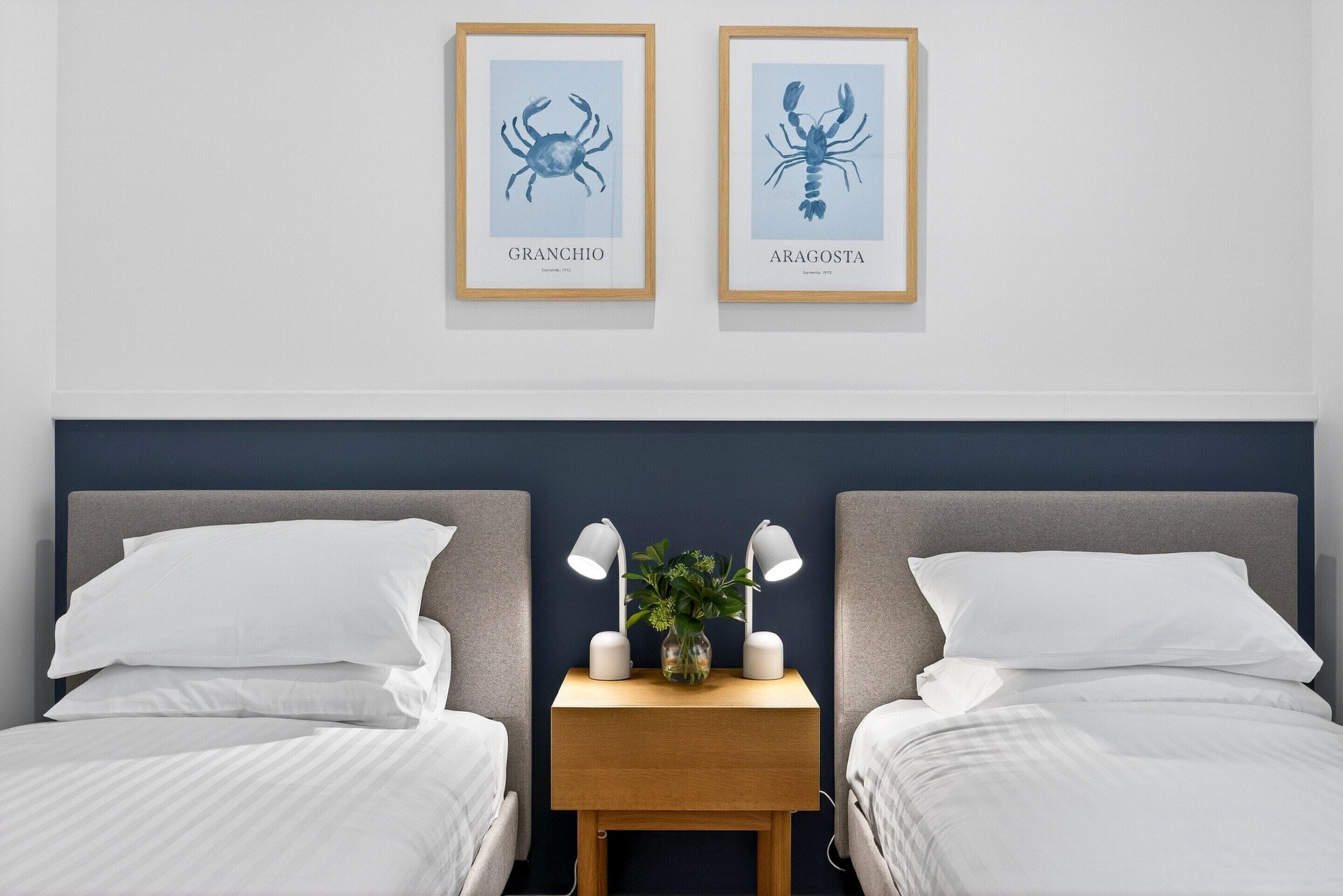 Apartment | 4 bedrooms, bed sheets