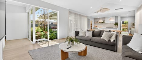 Apartment | Living room