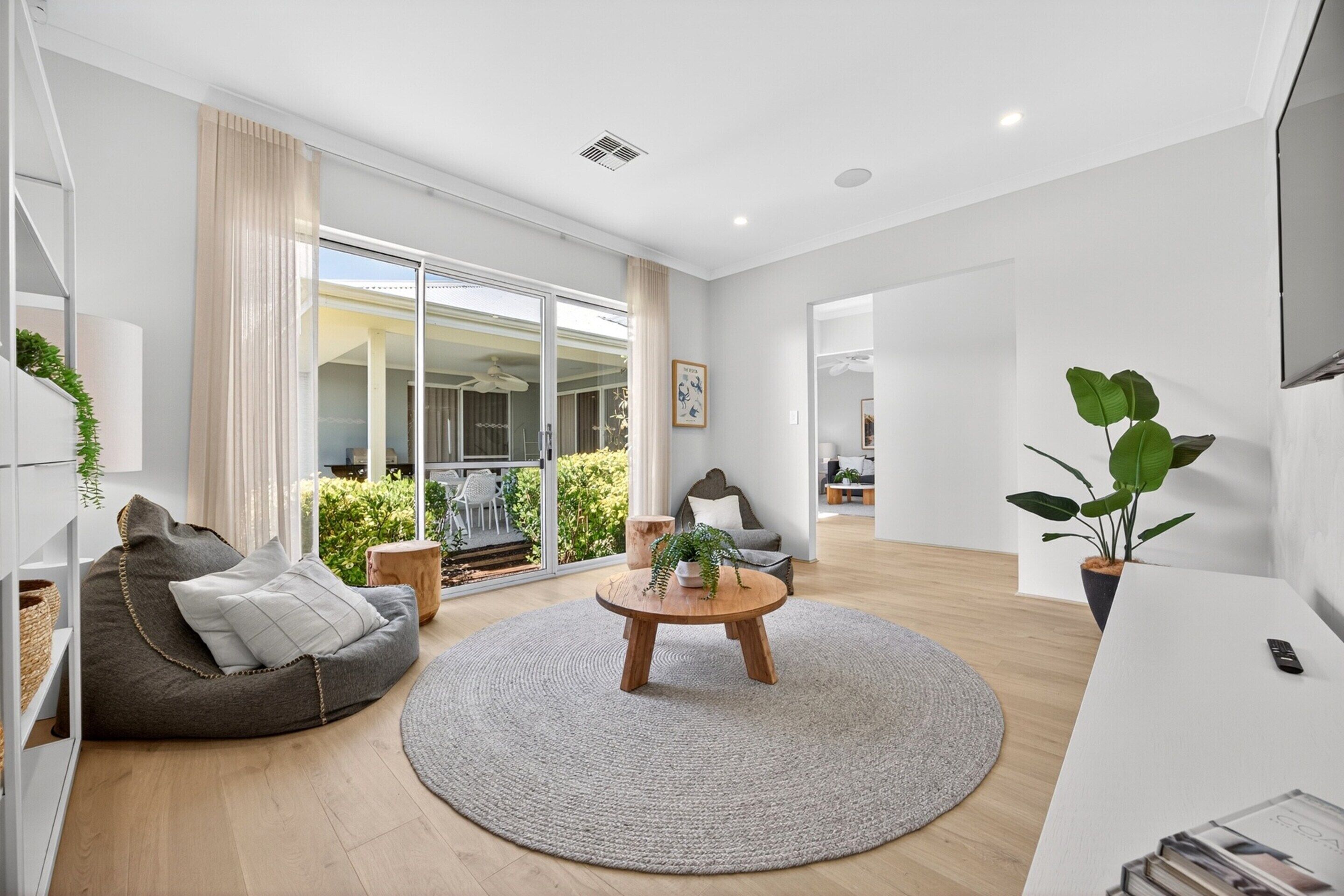 Apartment | Living room