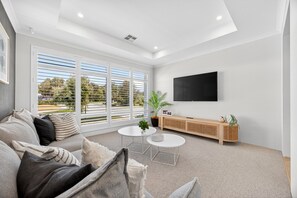 Apartment | Living room