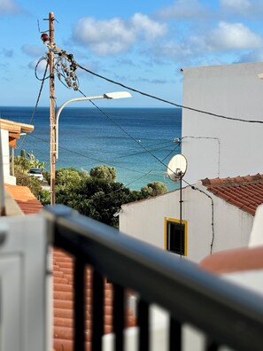 Property grounds - Tiny BEACH HOUSE - 2min to Beach (Salema)