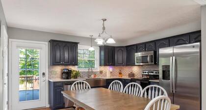 Stillwater Waterfront Retreat - Rec Room - Kayaks - Elevator
