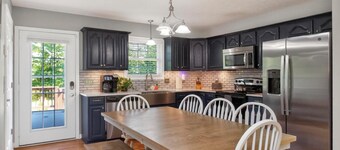 Stillwater Waterfront Retreat - Rec Room - Kayaks - Elevator