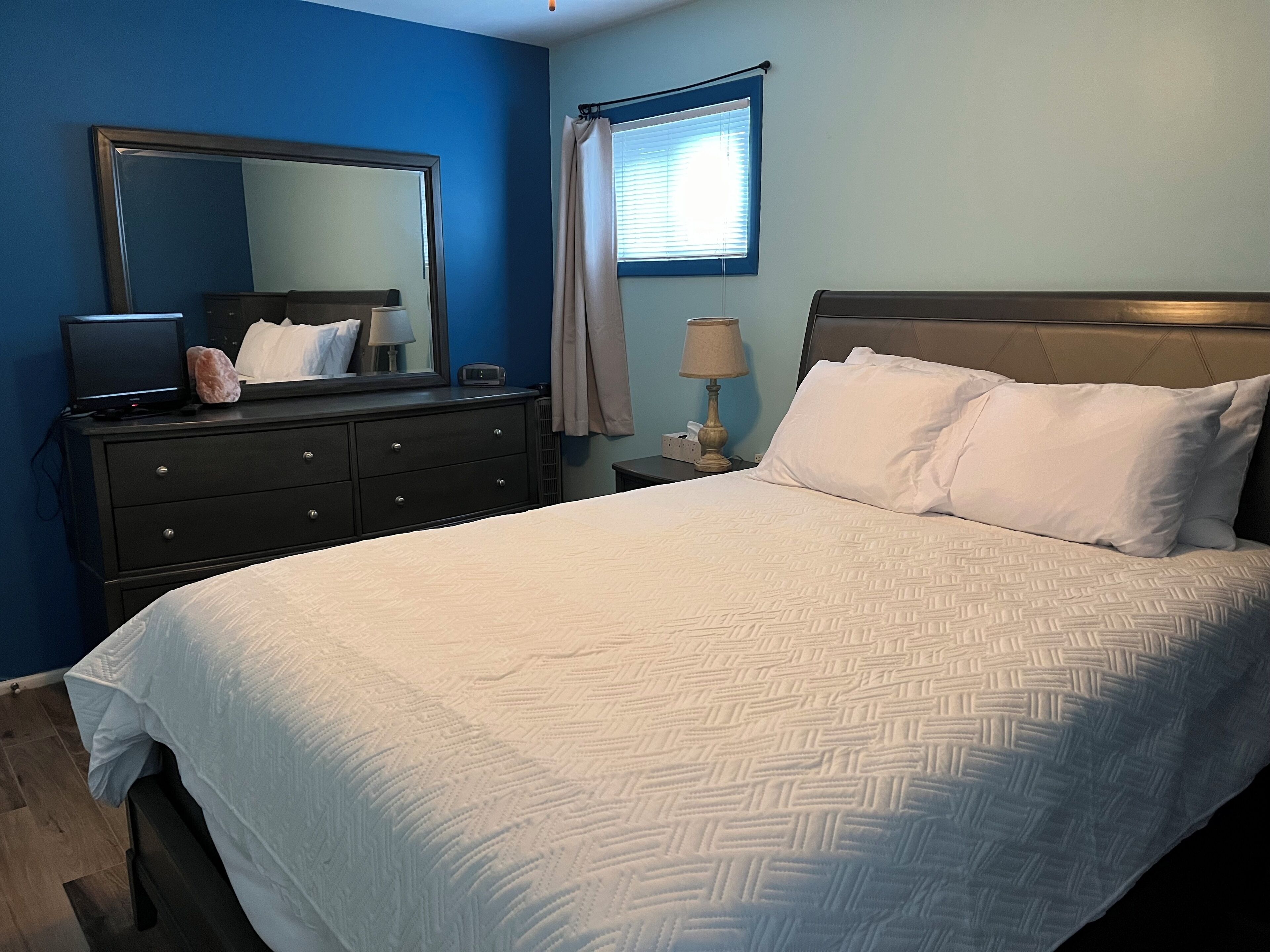 3 bedrooms, WiFi, bed sheets