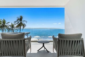 Property grounds - Bantay 1E | Peaceful Beachfront 3BR with Ocean Views (Bucerías)