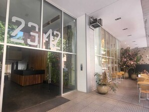 Lobby - Montarent 212 (Buenos Aires)