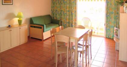 Coastal Apartment in Linguizzetta With Pool