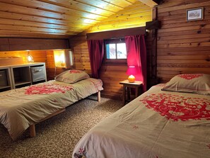 3 Schlafzimmer, Bügeleisen/Bügelbrett, Reisekinderbett, Bettwäsche