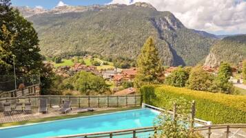 Piscine extérieure, piscine chauffée