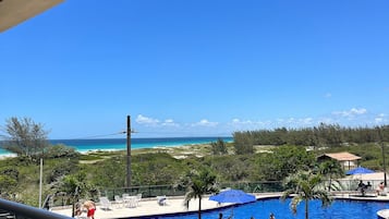 Apartment | Pool | Outdoor pool