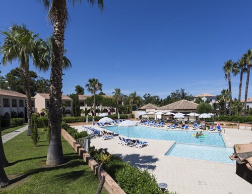 Amazing Apartment in Linguizzetta Near Beach