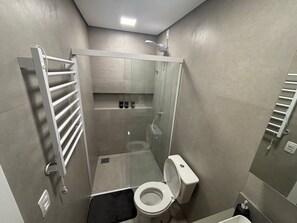 Basic Apartment | Bilik Mandi