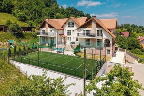 Exterior - The Lodge Transylvania (Bran)