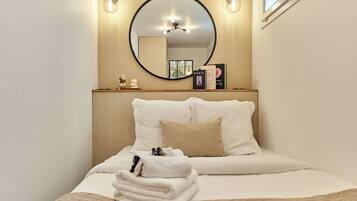 2 habitaciones y espacio para trabajar con laptop