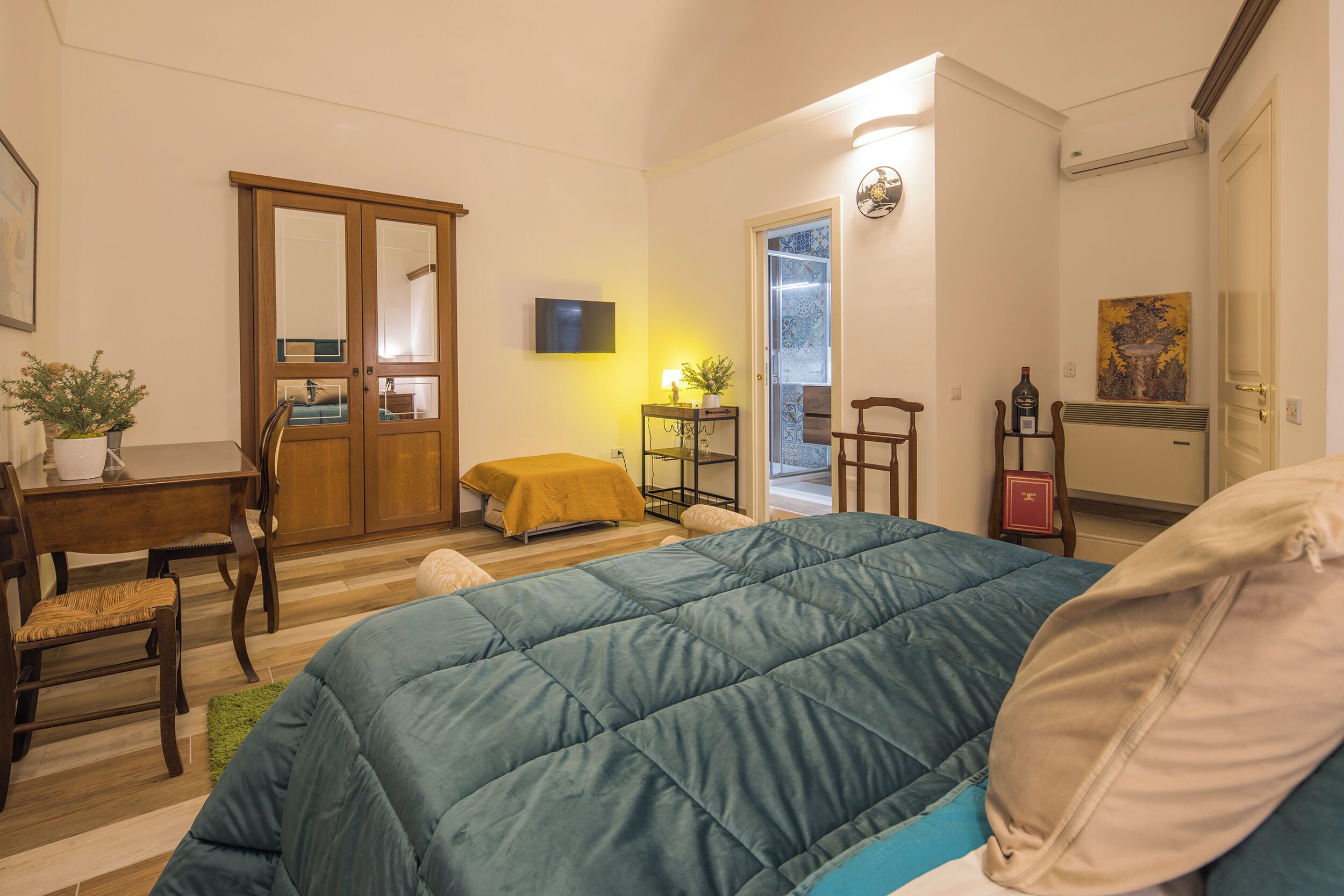 华丽三人房, 1 间卧室, 城市景观, 塔楼 | 免费 WiFi