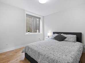 2 makuuhuonetta, silitysrauta/-lauta, Wi-Fi, vuodevaatteet