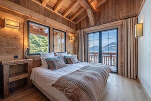 Bügeleisen/Bügelbrett, Reisekinderbett, WLAN, Bettwäsche