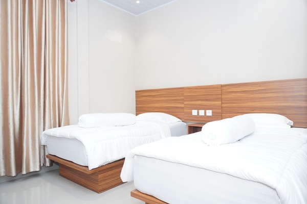 Twin Room, Hill View | Desk, laptop workspace, soundproofing, WiFi (free)