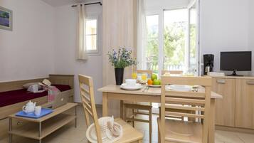 House | Dining