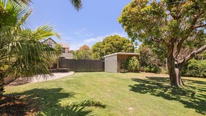 Property grounds - Barramundi Beach House (Smiths Beach)
