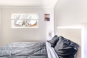 3 dormitorios, tabla de planchar con plancha, wifi y ropa de cama