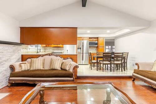 Luxury Modern House Amazing location