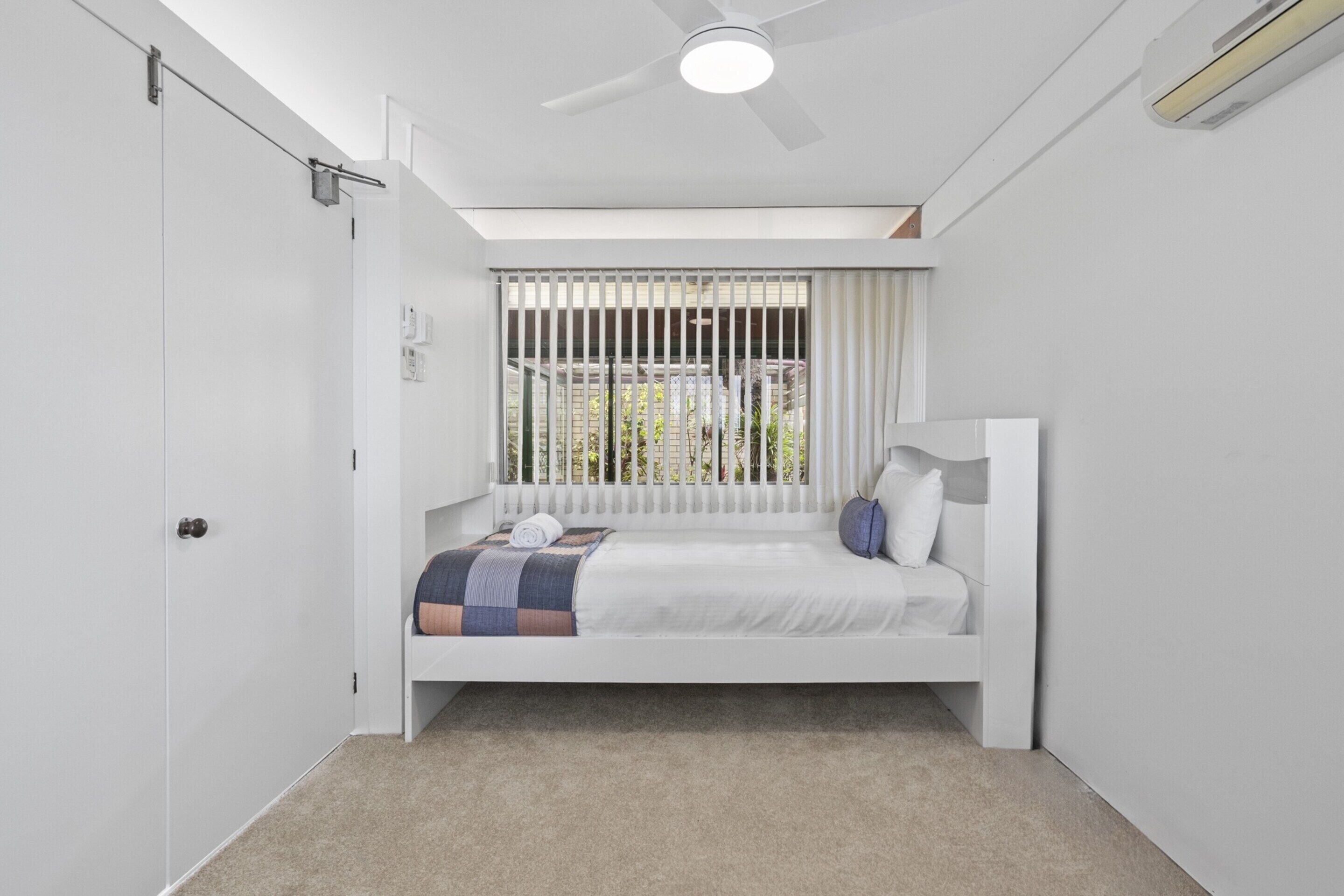 Apartment | 4 bedrooms, bed sheets