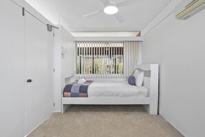 Căn hộ | 4 phòng ngủ, bộ trải giường 