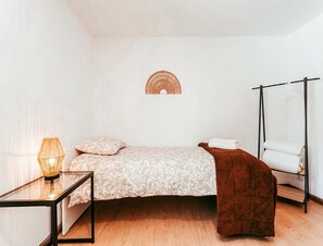 Nhà | 2 phòng ngủ, bàn ủi/dụng cụ ủi quần áo 