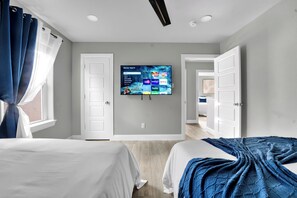 6 bedrooms, iron/ironing board, free WiFi, bed sheets