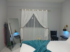 1 chambre, fer et planche à repasser, Wi-Fi gratuit, draps fournis