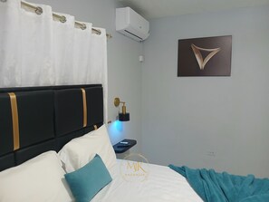 1 chambre, fer et planche à repasser, Wi-Fi gratuit, draps fournis